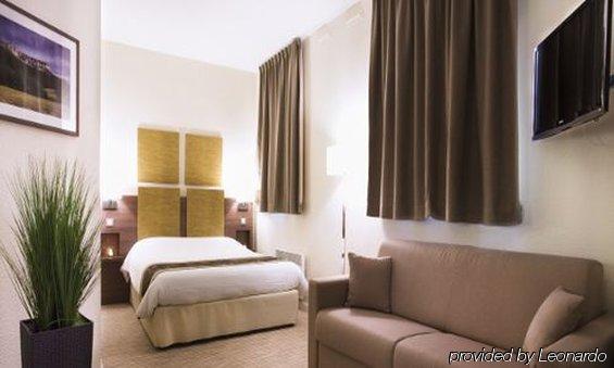 Kyriad Centre - Et Résidence Apart-hotel