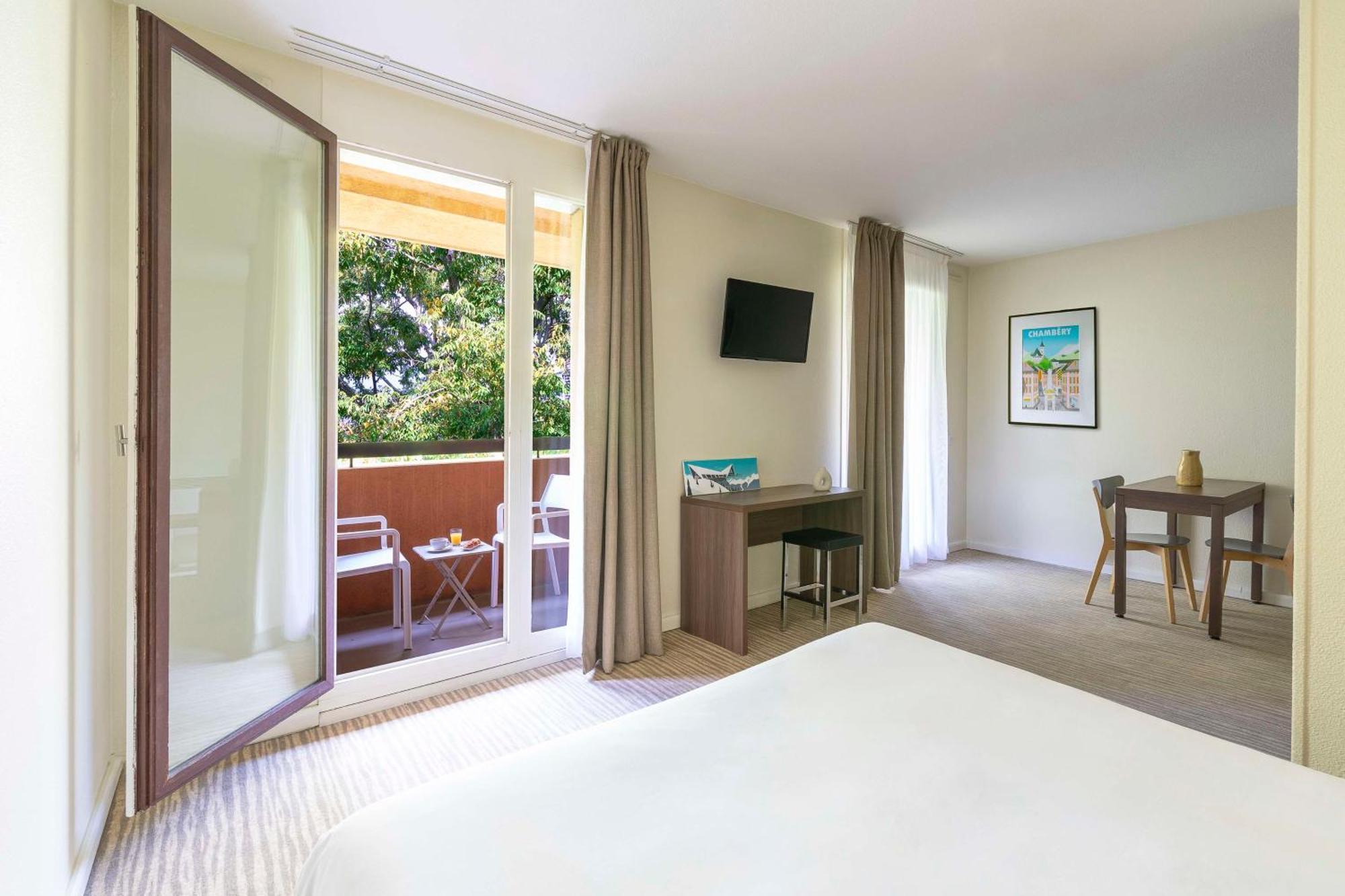 Aparthotel Kyriad Centre - Et Résidence 3*