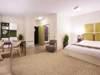 Aparthotel Kyriad Centre - Et Résidence 3*