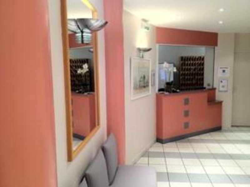 Aparthotel Kyriad Centre - Et Résidence