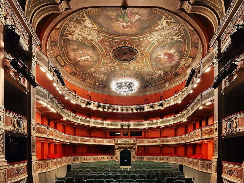 Kyriad Centre - Et Résidence 3* Chambéry